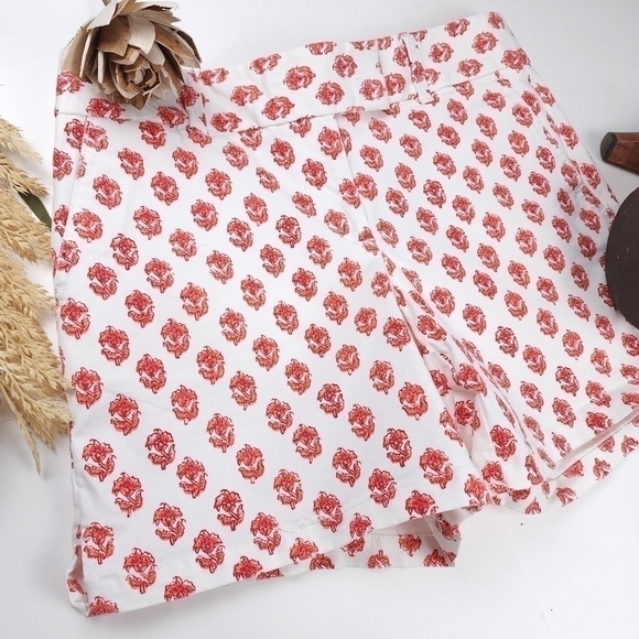 New Loft The Riviera Short White Red Sz 4 Petite - Picture 15 of 15